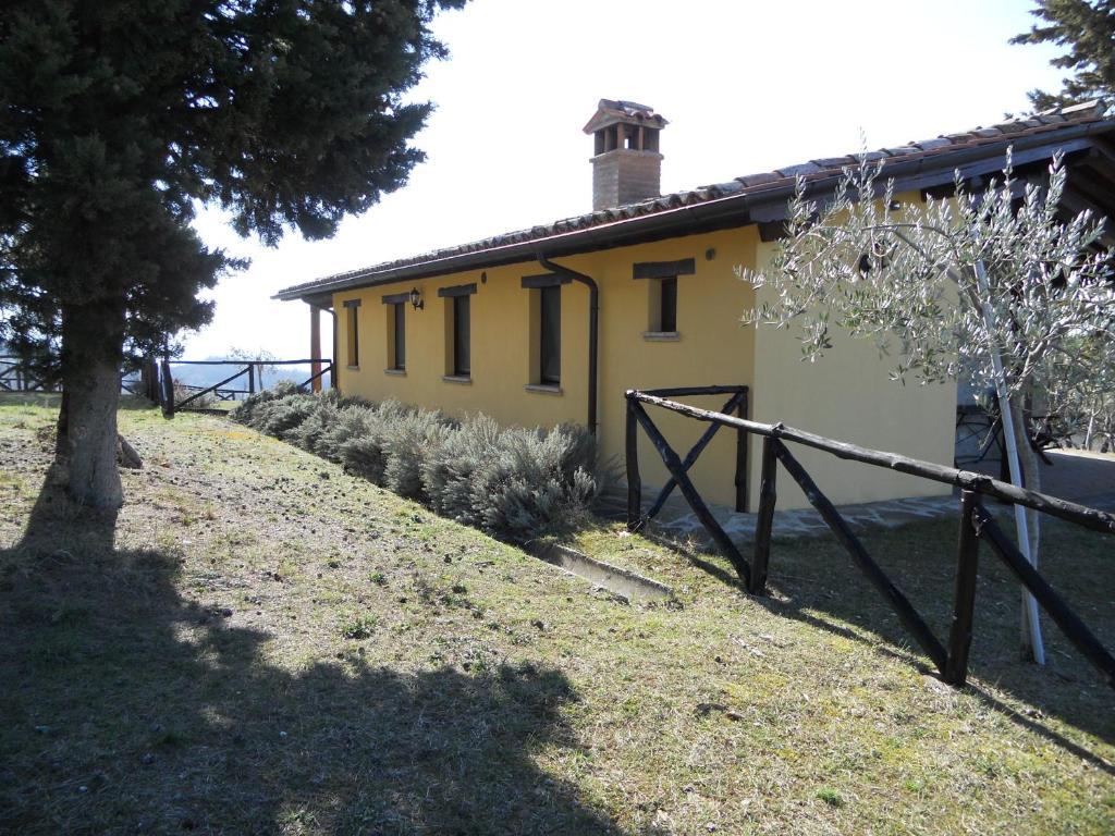 Agriturismo I Muri Monte Santa Maria Tiberina Rum bild
